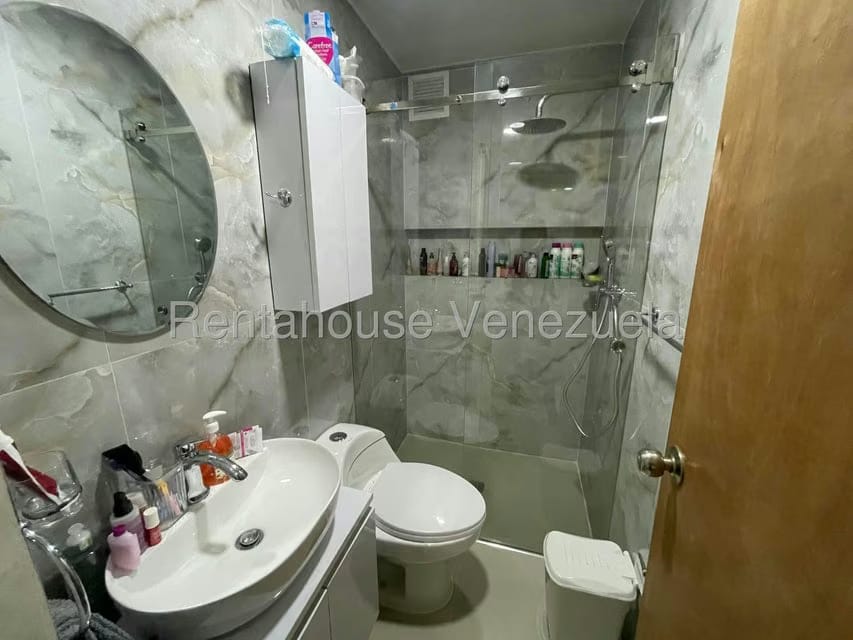 Apartamento (1 Nivel) en Venta en La Esmeralda, Carabobo - 12