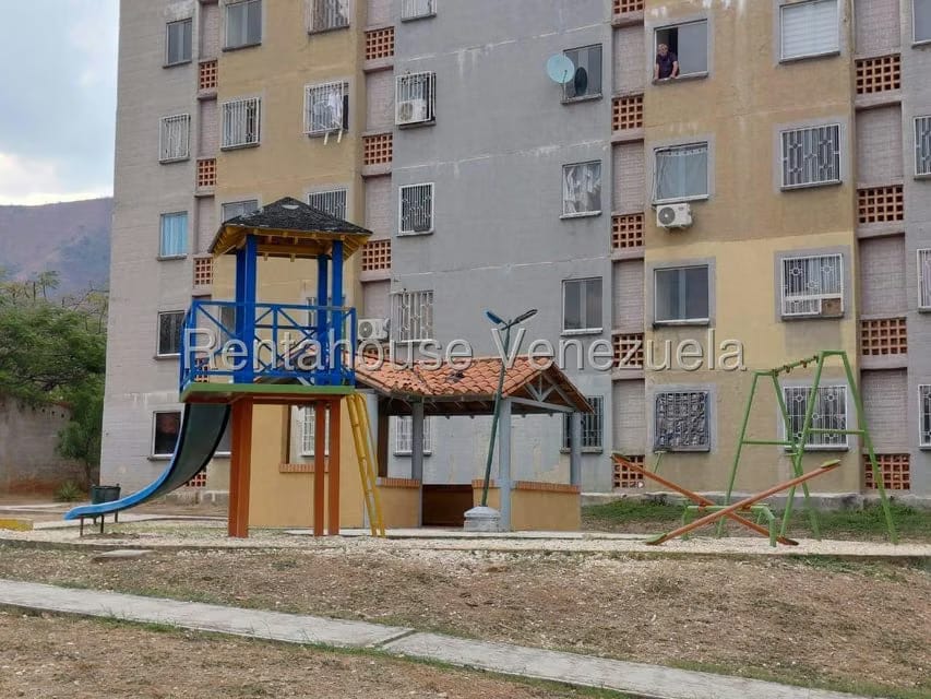 Apartamento (1 Nivel) en Venta en La Esmeralda, Carabobo - 15