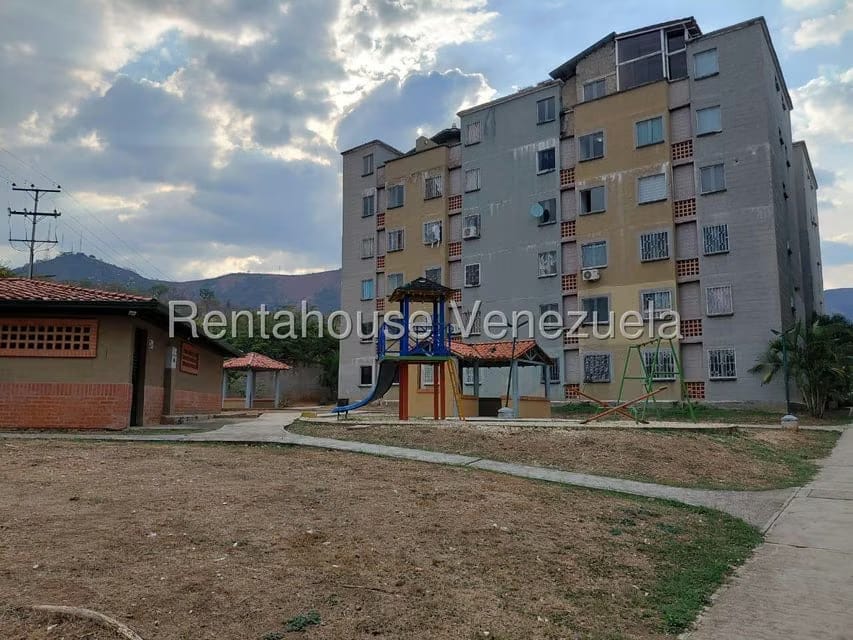 Apartamento (1 Nivel) en Venta en La Esmeralda, Carabobo - 16
