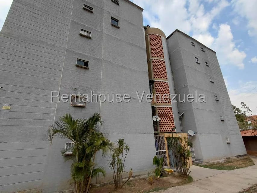 Apartamento (1 Nivel) en Venta en La Esmeralda, Carabobo - 17