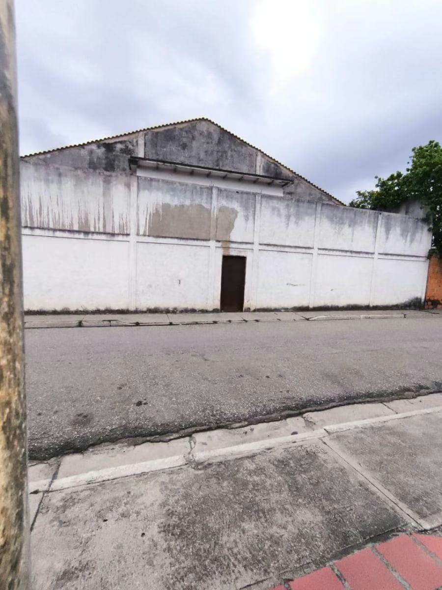 Galpon en Venta en Los Guayos - 2