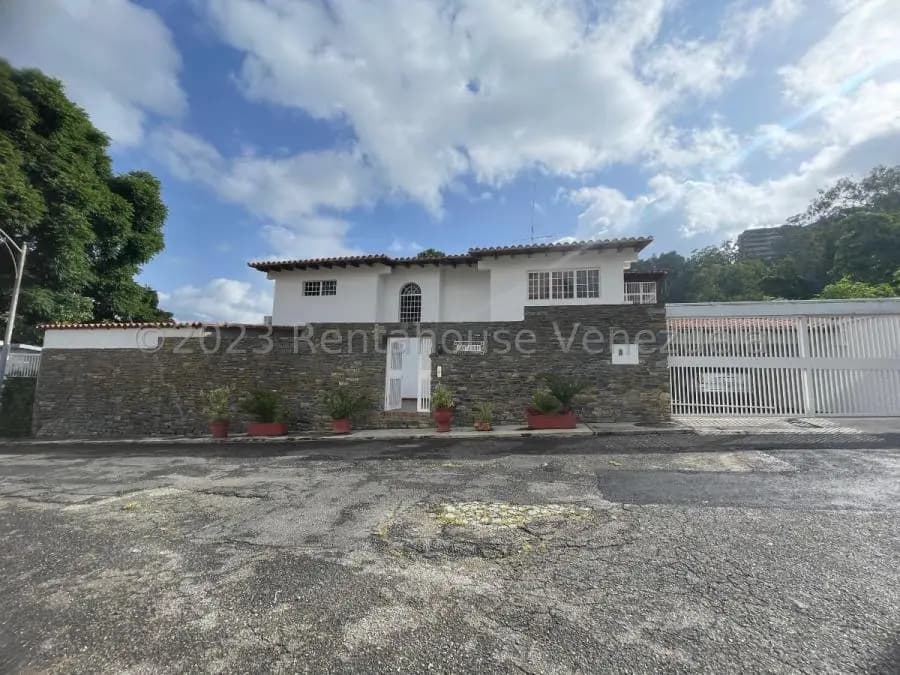 Casa en Venta en La Lagunita Country Club Caracas - 2
