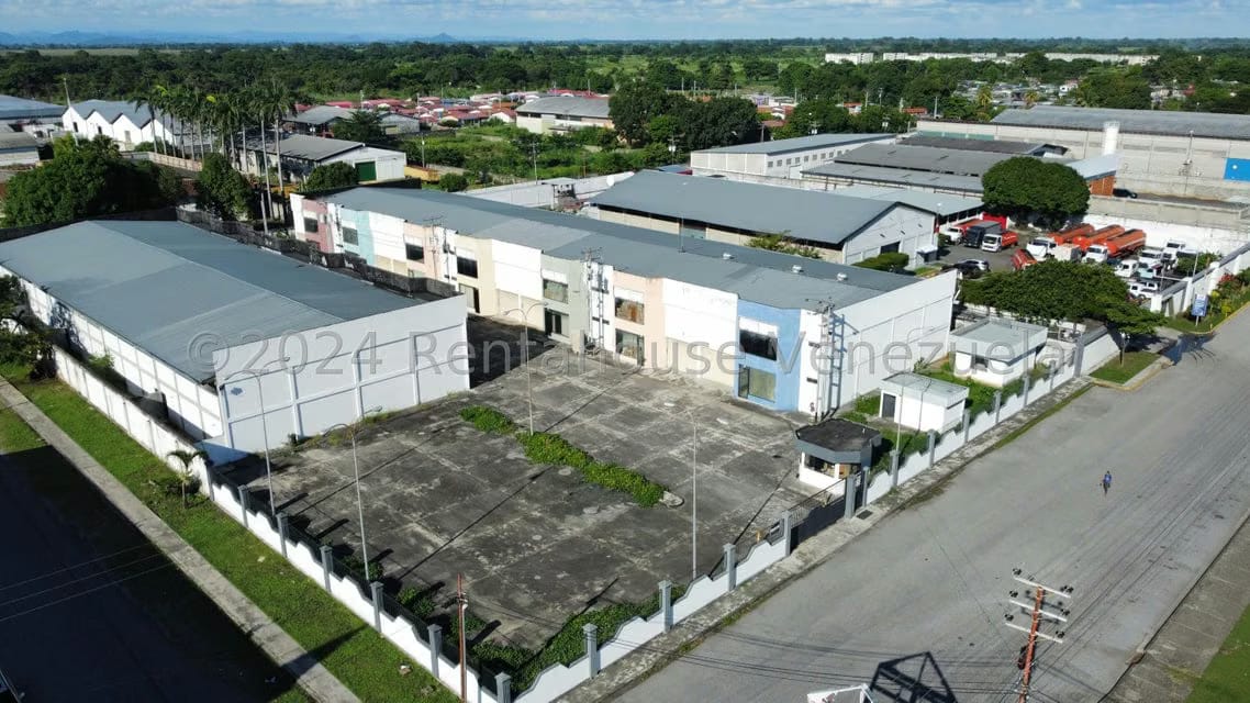 Comercial (Galpon - Deposito) en Venta en Centro, Portuguesa