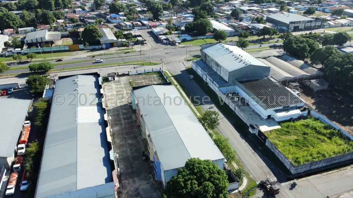 Comercial (Galpon - Deposito) en Venta en Centro, Portuguesa - 9