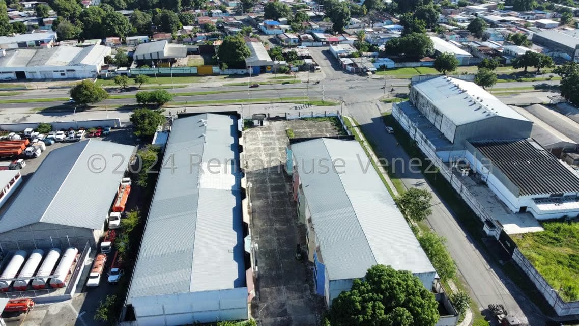 Comercial (Galpon - Deposito) en Venta en Centro, Portuguesa - 10