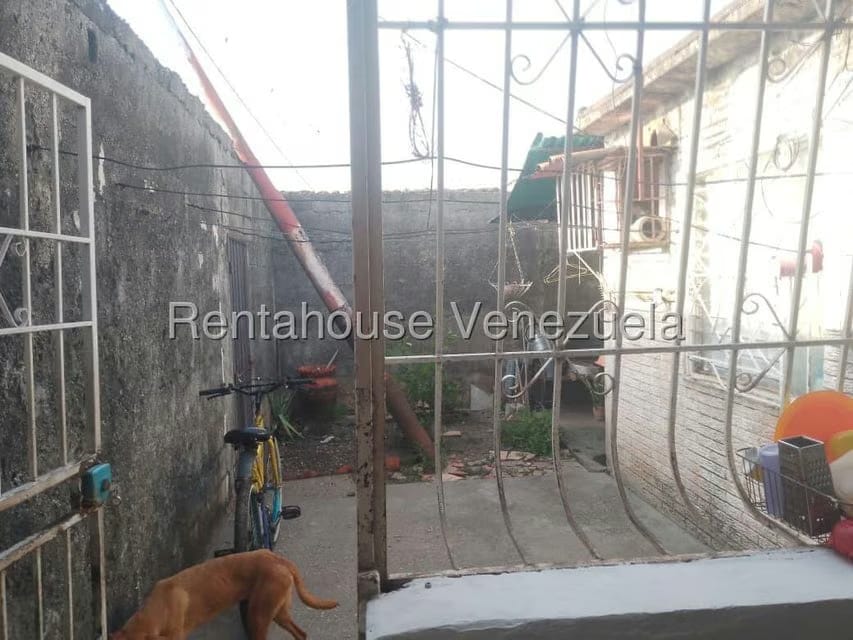 Casa (1 Nivel) en Venta en Circunvalacion Sur, Portuguesa - 12