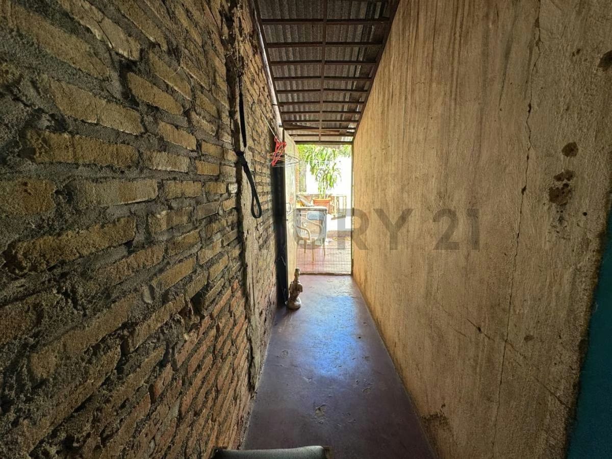 En venta casa en Puerto La Cruz para uso residencial/comercial - 5