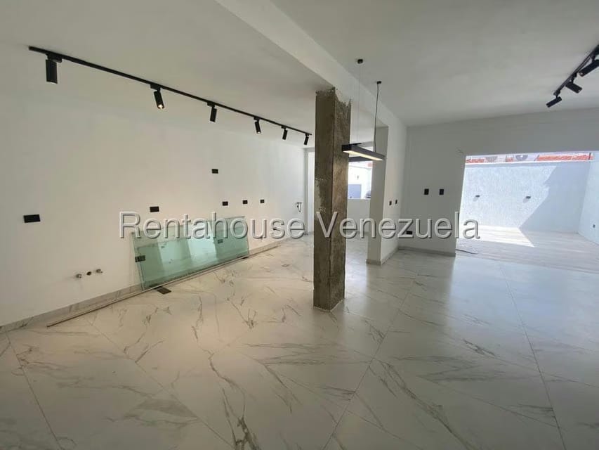 Casa (Duplex) en Venta en La Rosaleda, Lara - 14