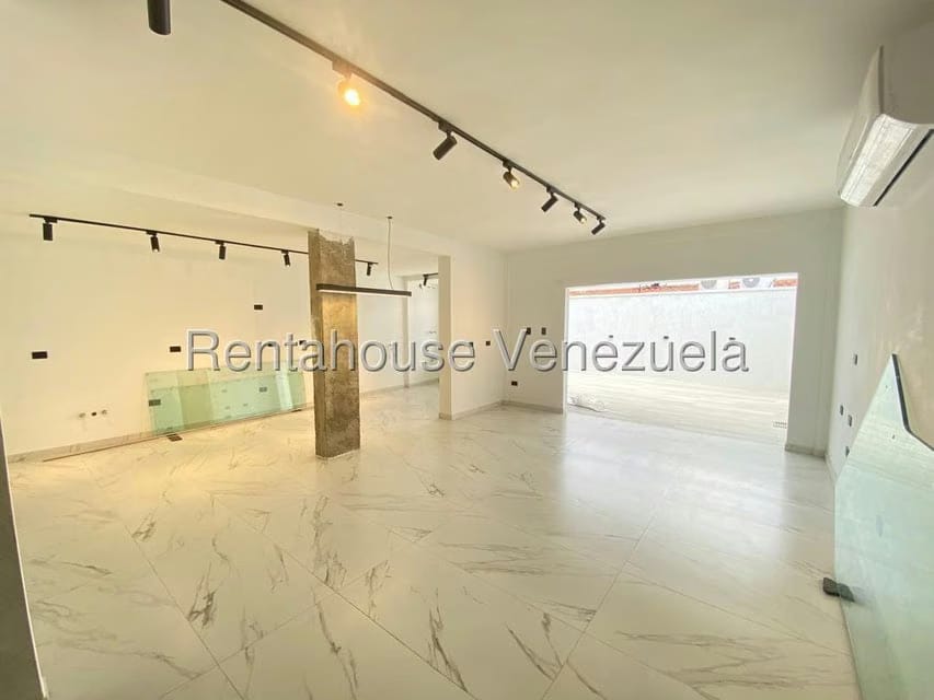 Casa (Duplex) en Venta en La Rosaleda, Lara - 10