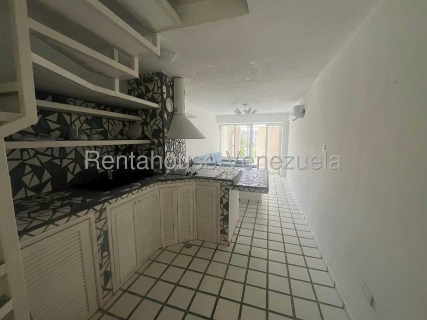 Apartamento (Duplex) en Alquiler en Cerro El Morro, Anzoategui - 3